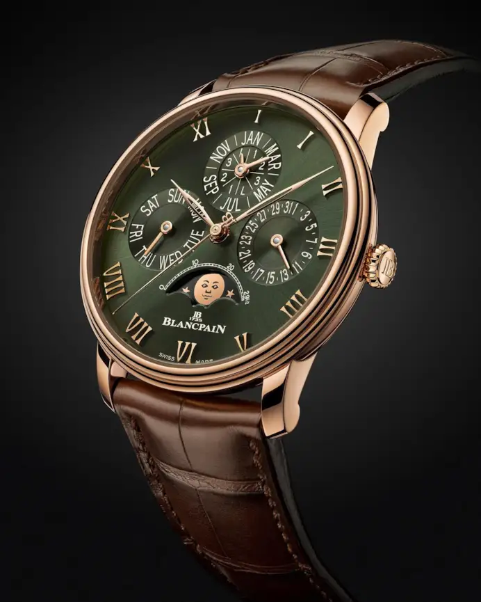 Il Villeret Quantième Complet di Blancpain con cassa in oro rosso 18 carati da 40 mm.