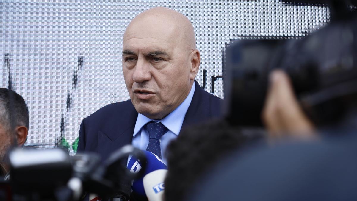 Difesa, Crosetto: italiani insospettabili corrotti dalla Russia, siamo l’obiettivo principale della propaganda