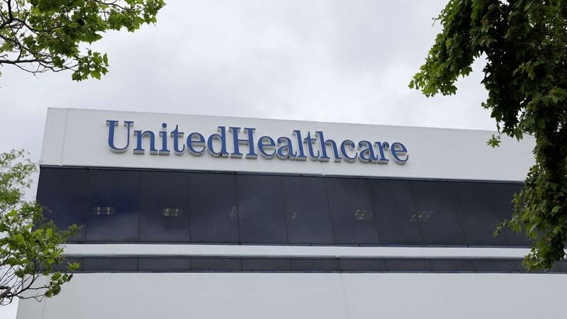 Il colosso sanitario UnitedHealth batte le attese e Warren Buffett torna a sorridere
