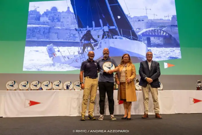 Guido Baroni e Alessandro Miglietti ricevono il premio per la vittoria Double Handed