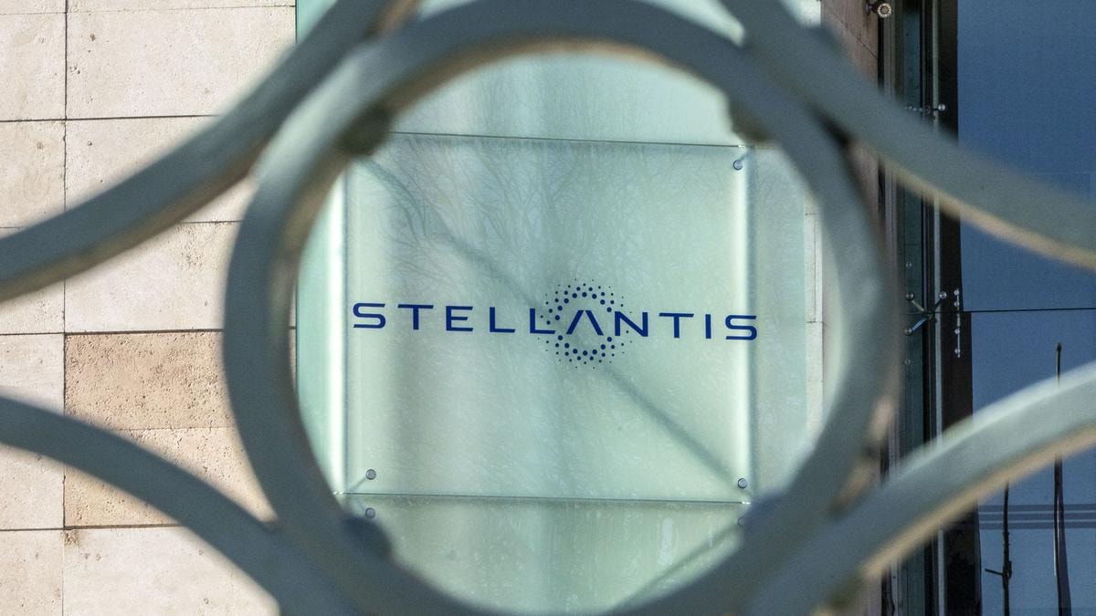 Stellantis, il partner Alliance Nickel sospeso in borsa: cambia l’accordo sulle forniture per le batterie?