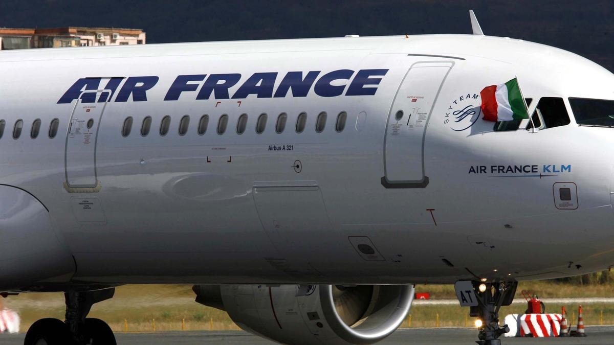 Air France-Klm, più costi e meno utile nel terzo trimestre 2025. Il titolo affonda in borsa a Parigi