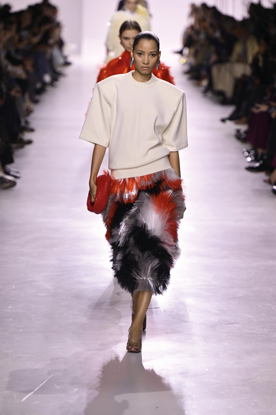 Un look Bottega Veneta spring-summer 2026 (foto Francesc Ten/MFF)