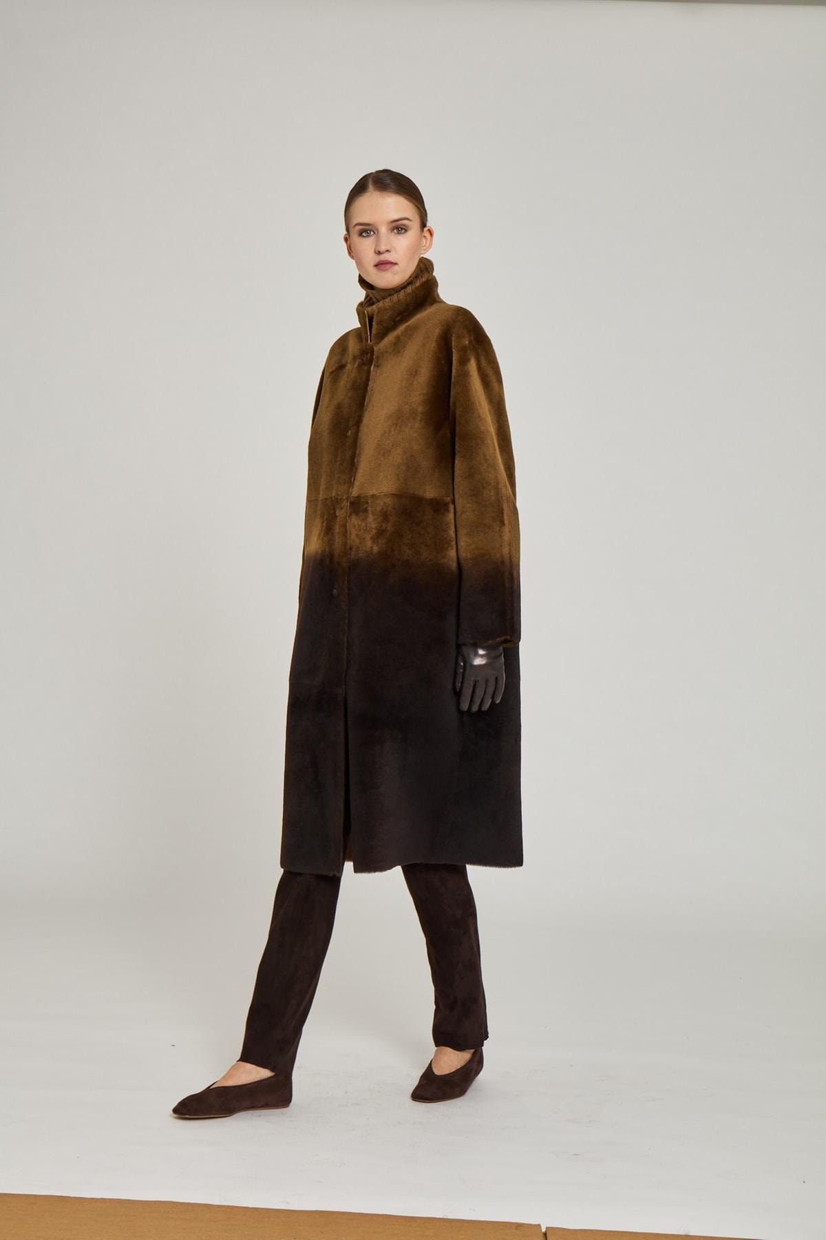 Cromatismi in movimento: il cashmere cambia pelle