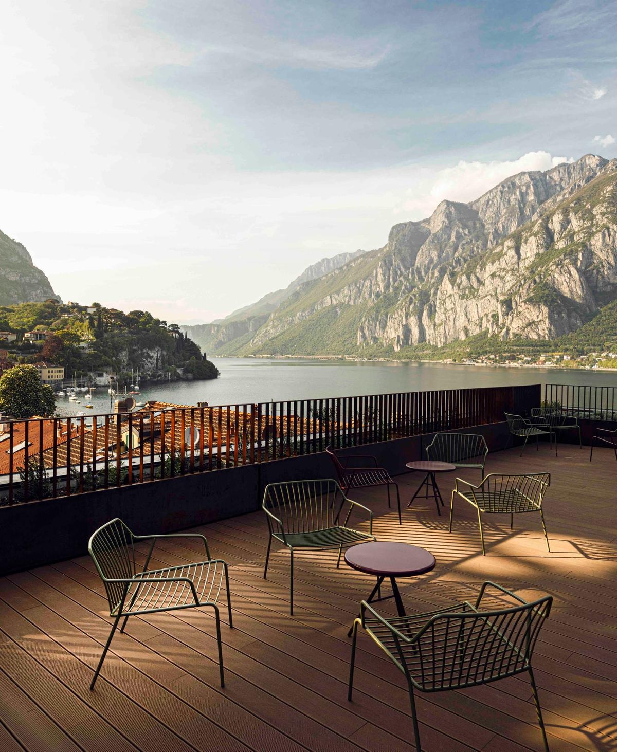 Il Matitone visto dal rooftop: l’hotel più scenografico della sponda orientale del Lario