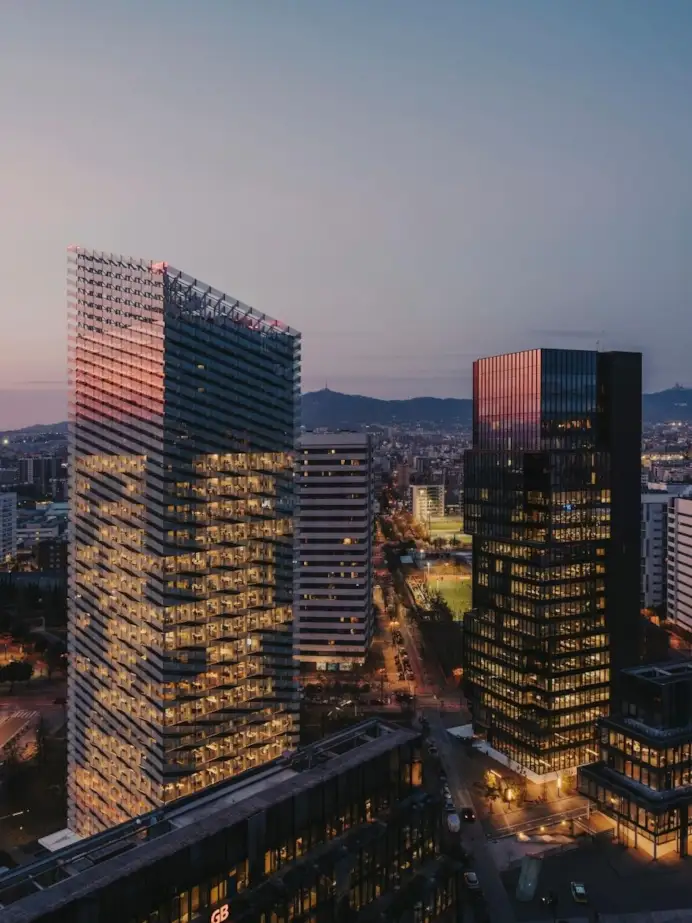 Le torri sede di Puig a Barcellona (courtesy Puig)