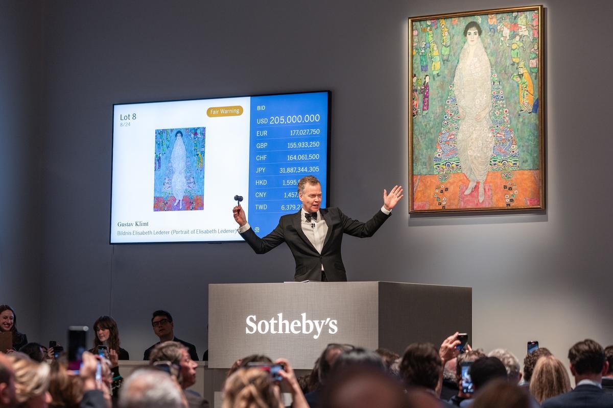 E record fu: Il ritratto di Elisabeth Lederer di Klimt battuto da Sotheby’s entra nella storia con 236 milioni di dollari 