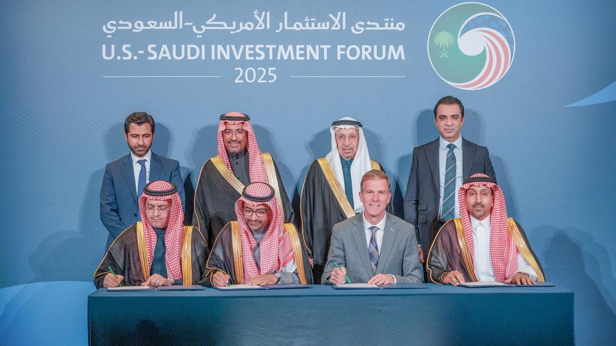 La firma del memorandum tra Stellantis e l'Arabia Saudita