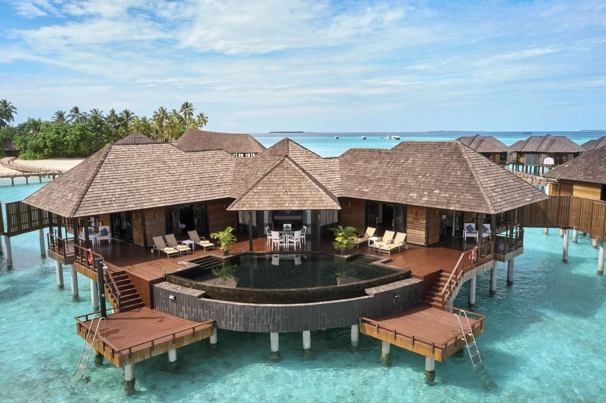L’isola che c’è… è alle Maldive. Non solo una, ma più di mille che formano un paradiso tropicale