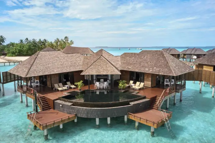 L’isola che c’è… è alle Maldive. Non solo una, ma più di mille che formano un paradiso tropicale