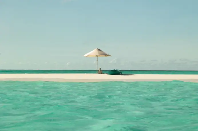 L’isola che c’è… è alle Maldive. Non solo una, ma più di mille che formano un paradiso tropicale