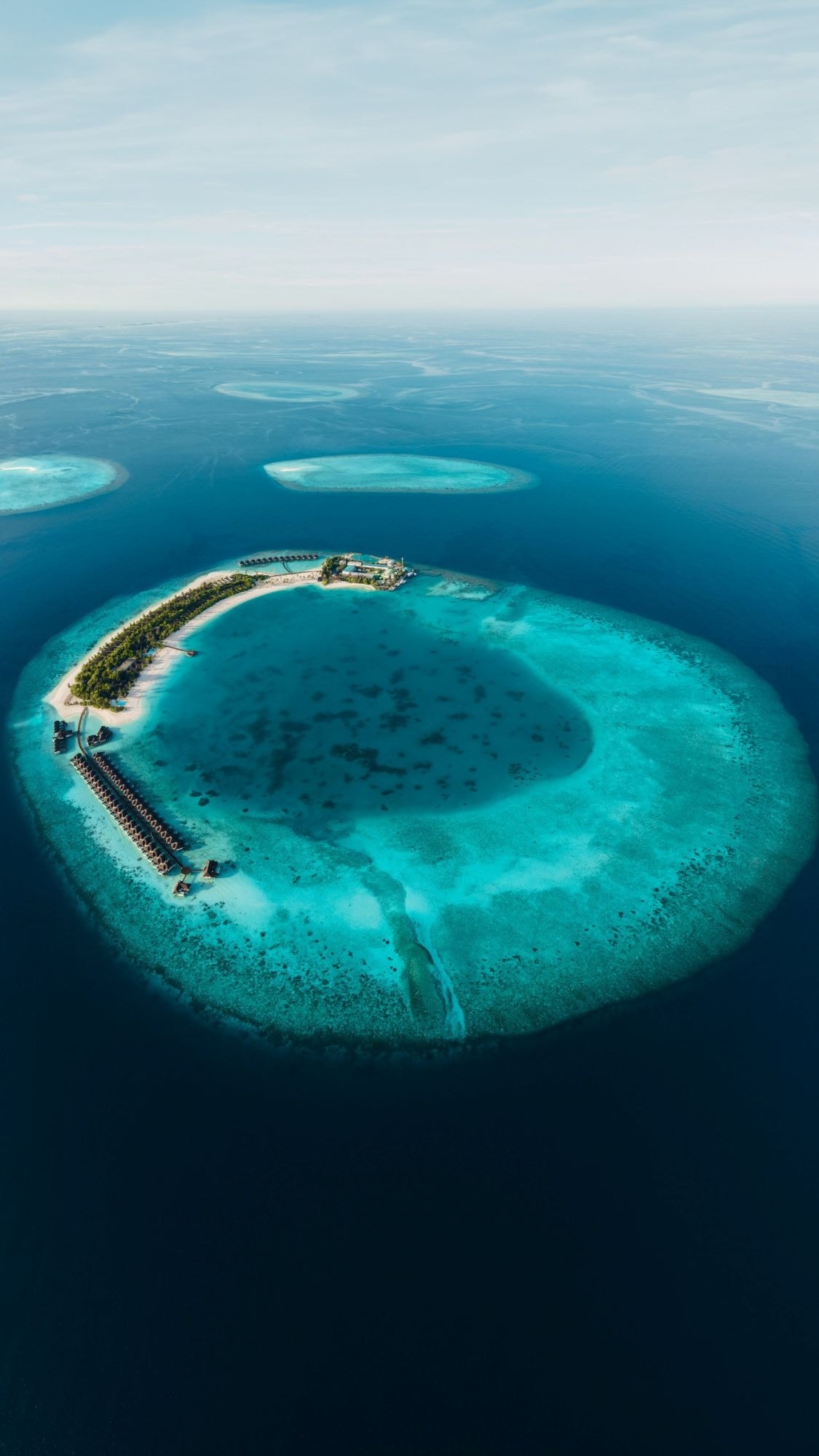 L’isola che c’è… è alle Maldive. Non solo una, ma più di mille che formano un paradiso tropicale