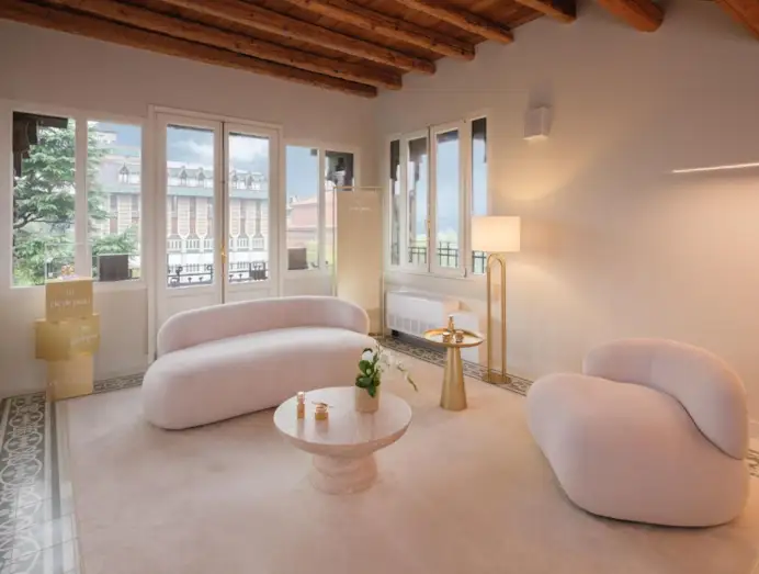 A Milano, la clinica della bellezza firmata Clé de Peau Beauté