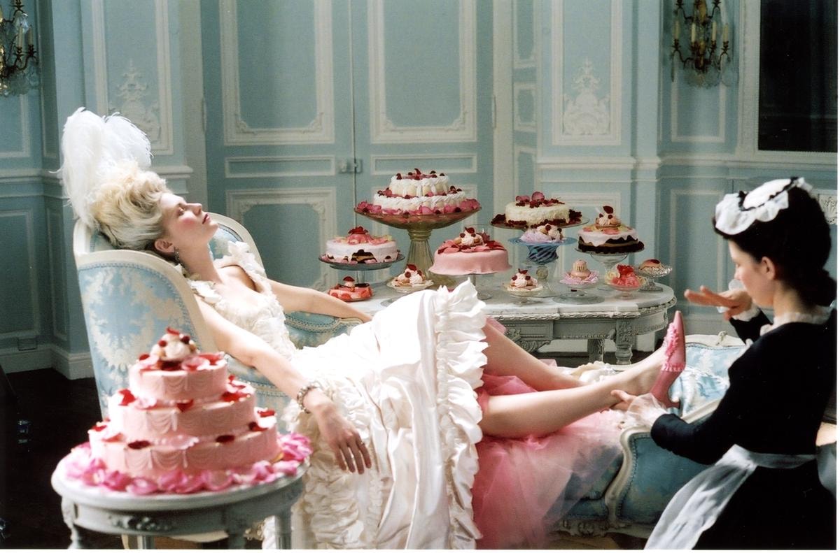 Film still dal film di Sofia Coppola Marie Antoinette in mostra al V&A