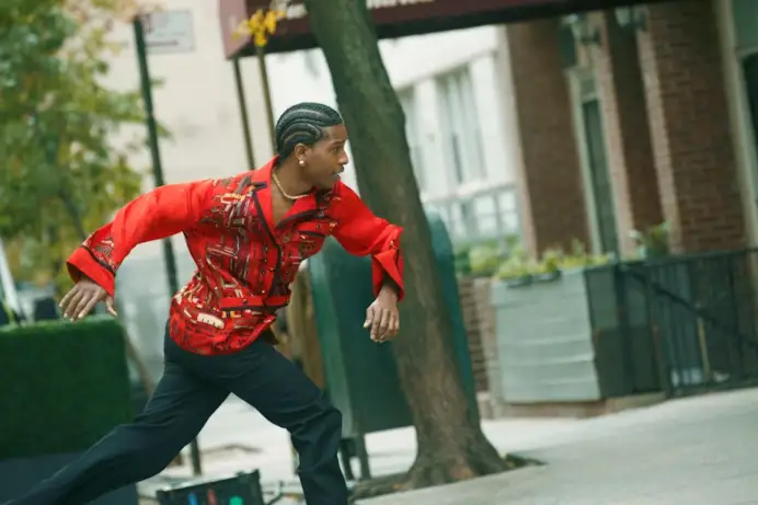 A$ap Rocky in un frame del corto Métiers d'arts 2026 (courtesy Chanel)