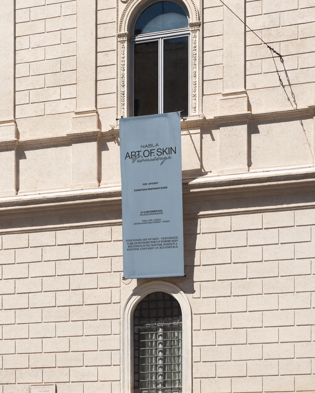 La locandina del pop-up Art of skin di Nabla a Roma (courtesy Nabla)