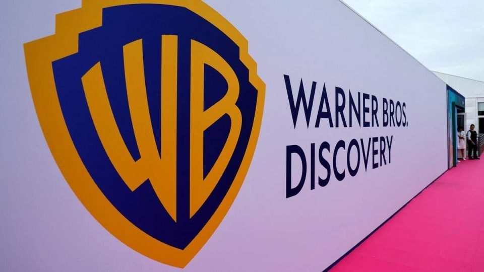 Netflix alza l’offerta in contanti per Warner Discovery