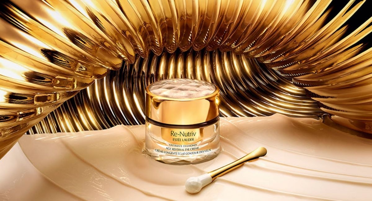 Una campagna Estée Lauder (ph official website)