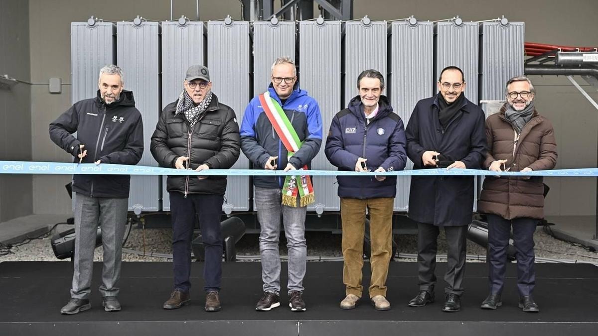 L'inaugurazione della cabina Enel di Livigno
