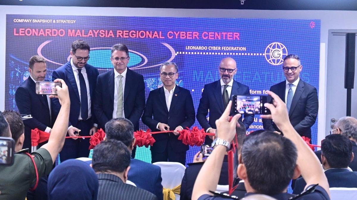 Leonardo accelera sulla cybersecurity e apre un centro in Malesia contro gli attacchi digitali