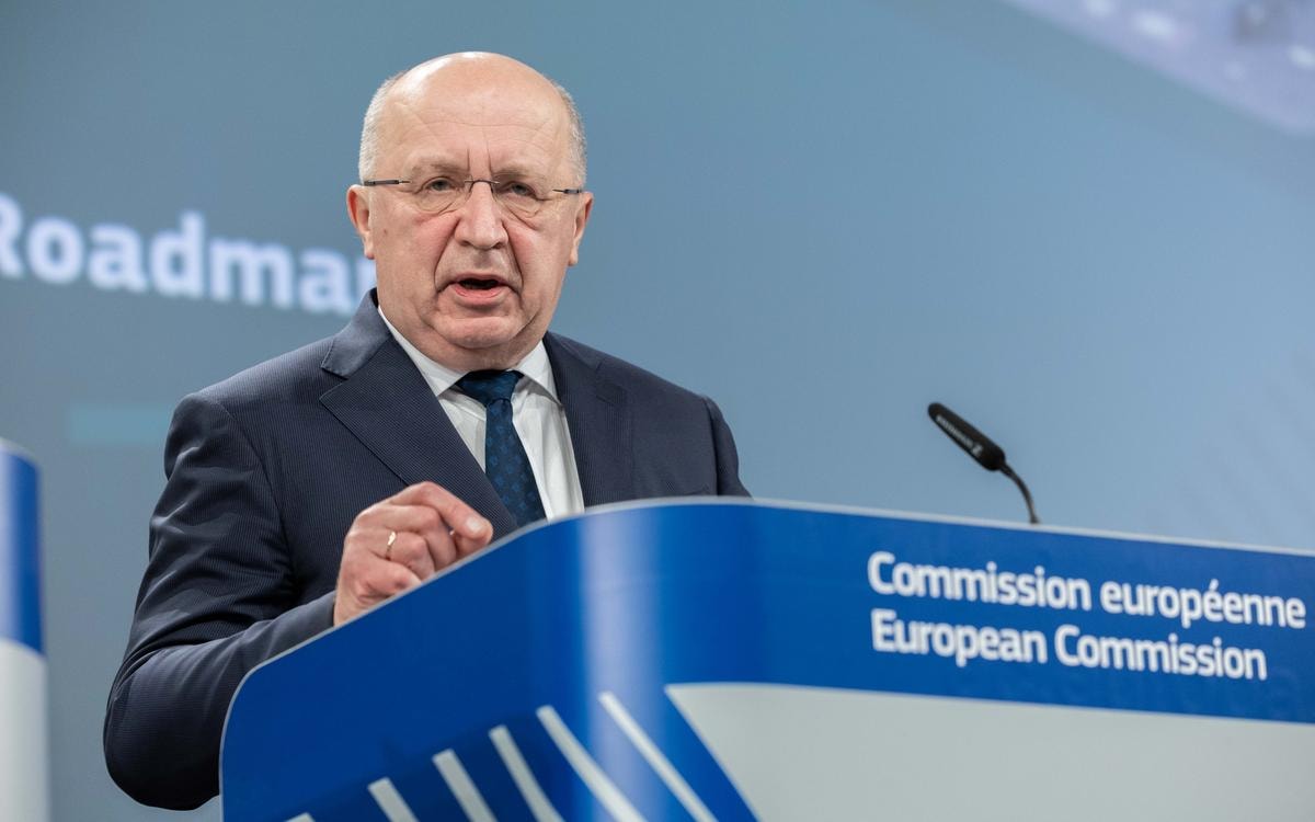 Il Commissario europeo per la difesa e lo spazio Andrius Kubilius