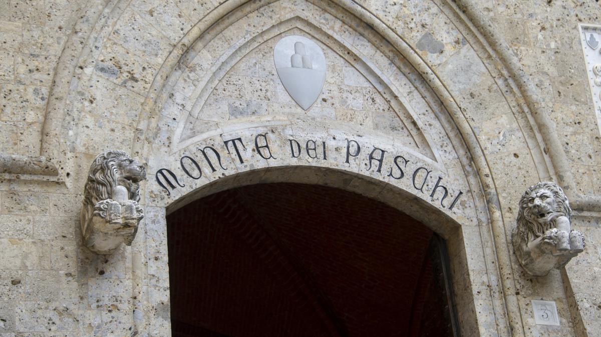Caso Mps, David Rossi sarebbe stato ucciso: una nuova perizia esclude il suicidio. Ecco cosa sarebbe accaduto all’ex manager 