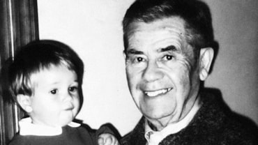 Luigi Colombo da bambino, con il nonno Luigi, fondatore del lanificio