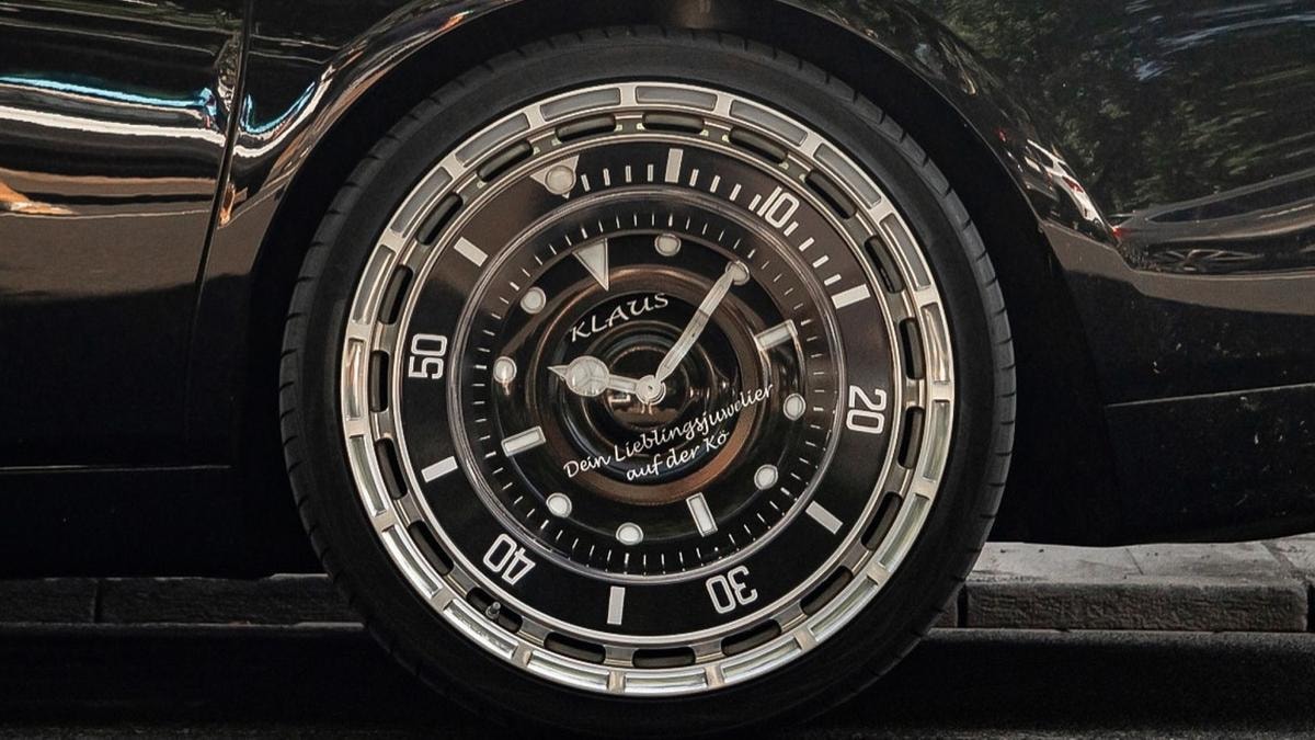 Lusso assoluto: la Rolls-Royce Phantom con cerchi ispirati al Rolex