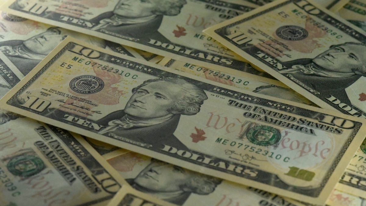 Euro sui massimi da due mesi post Fed: le 24 azioni europee più colpite dal mini-dollaro