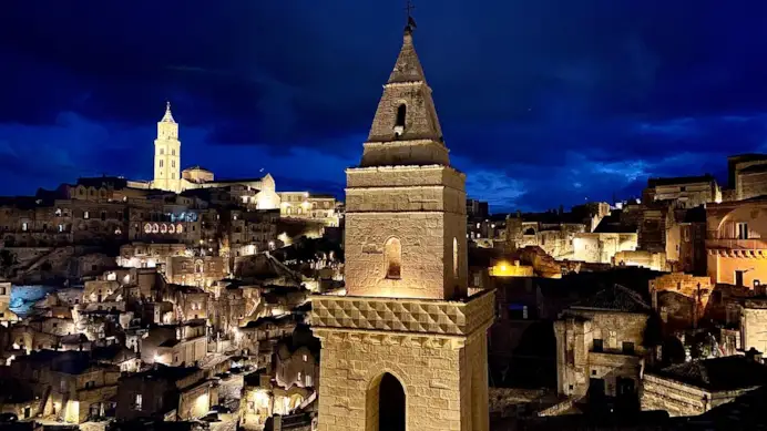 Tra Sassi, luci e silenzi: perché Matera è la meta più magica per Natale