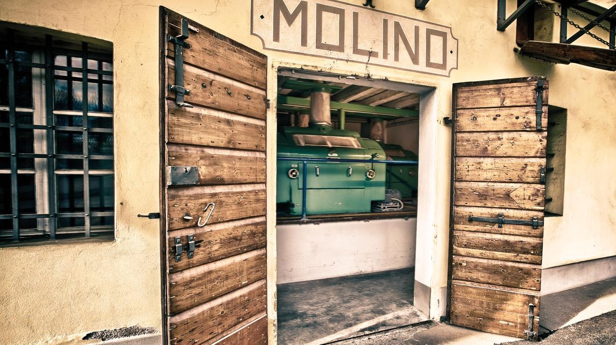 Con l’online e la filiera corta  l’antico mulino macina utili