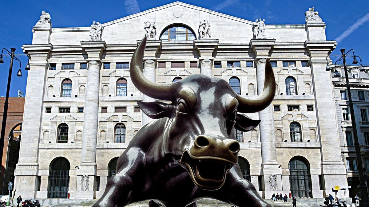 Manovra, niente tassa sull’oro da investimento. Ne fa le spese Piazza Affari