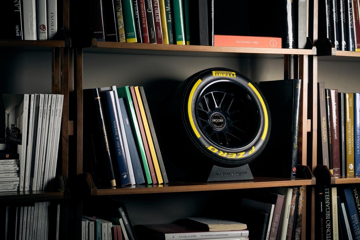 Dal Calendario ai cappellini ecco chi c’è dietro Pirelli Design