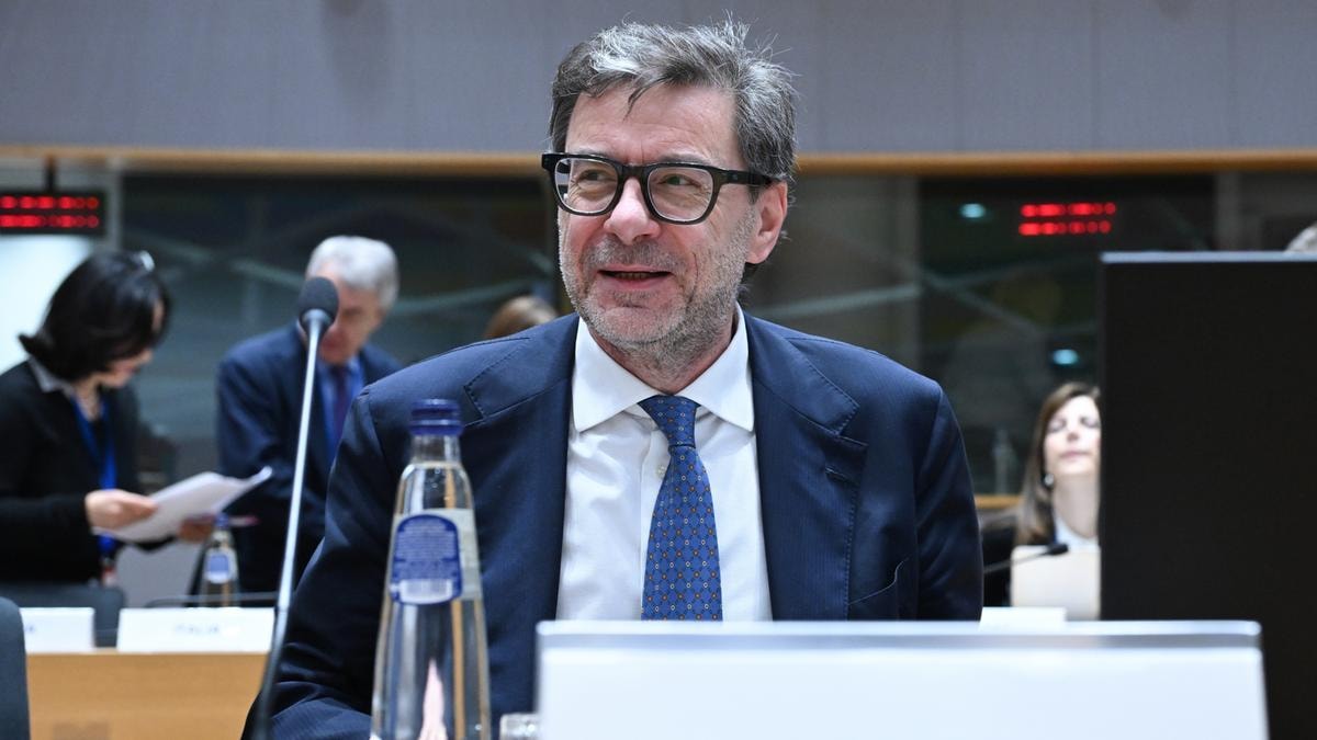 Manovra, ecco le novità del del maxi-emendamento del governo da 3,5 miliardi. Stretta sulle pensioni anticipate: fino a sei mesi in più a lavoro