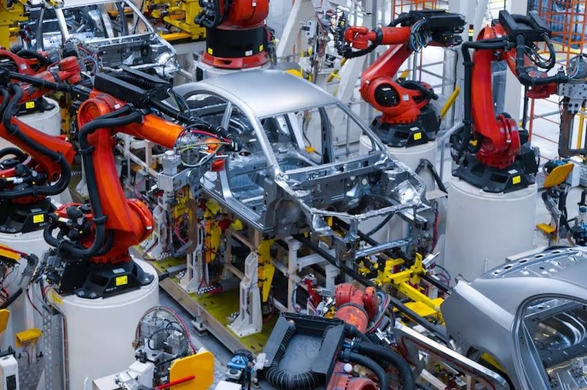 Auto, l’M&amp;A frena ma non si ferma: ecco come cambieranno le fusioni e acquisizioni nel 2026 