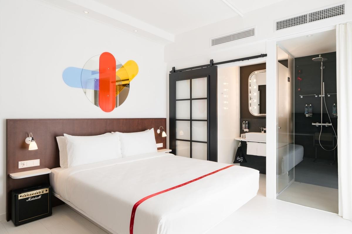 Nel cuore di Roma ha aperto Ruby Giulia, albergo lean luxury dall’anima pop