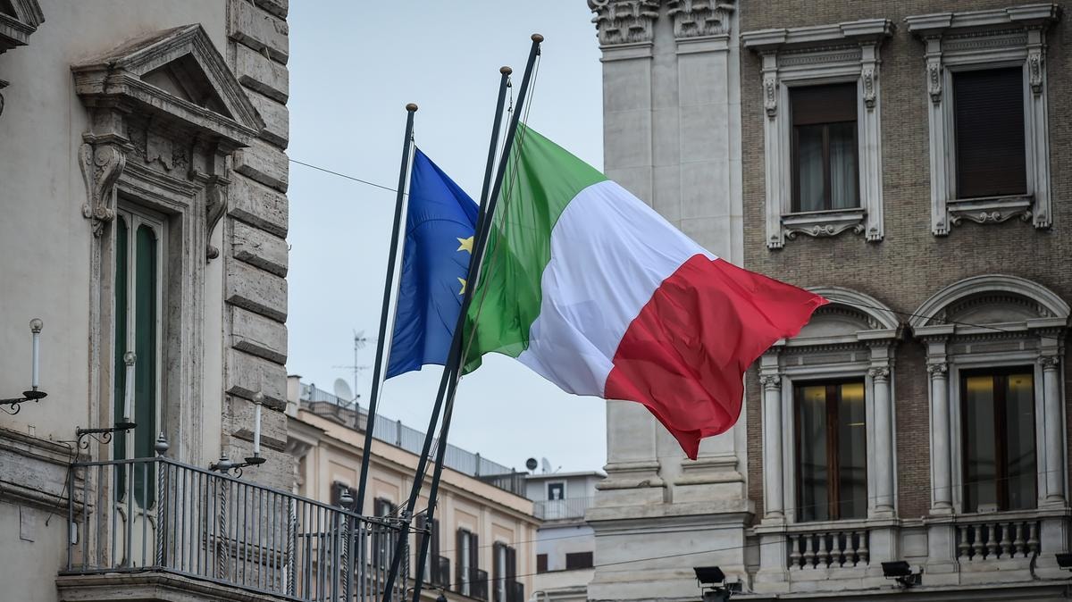 Manovra, vertice di maggioranza a Palazzo Chigi: Meloni vede Tajani, Salvini e Giorgetti. In arrivo coperture per le imprese