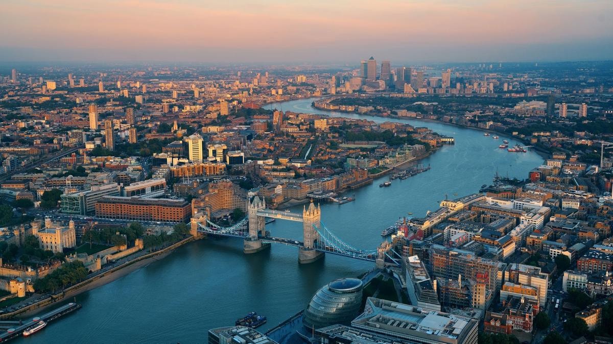 Addio ai miliardari: il nuovo regime non-dom e la stretta fiscale affossano il mattone di lusso a Londra