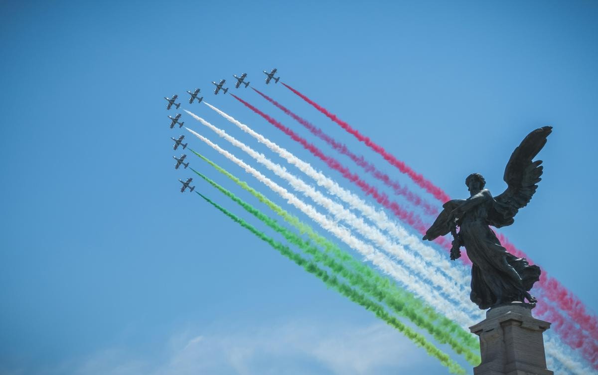 Italia, spread ai minimi e promozioni delle agenzie di rating non bastano. Nel 2026 il pil deve tornare a correre