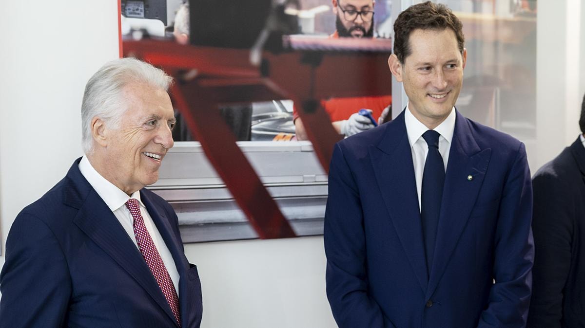 Piero Ferrari (a sinistra) e John Elkann (a destra)