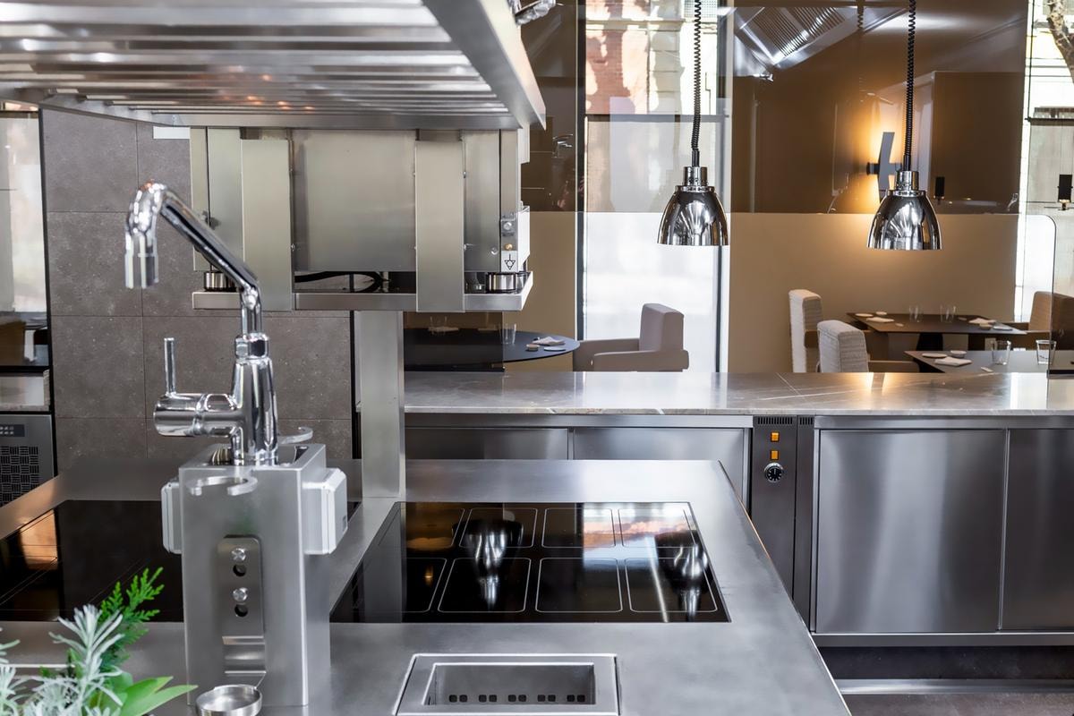 Il fine dining fuori dal centro: la cucina gourmet rinasce in periferia