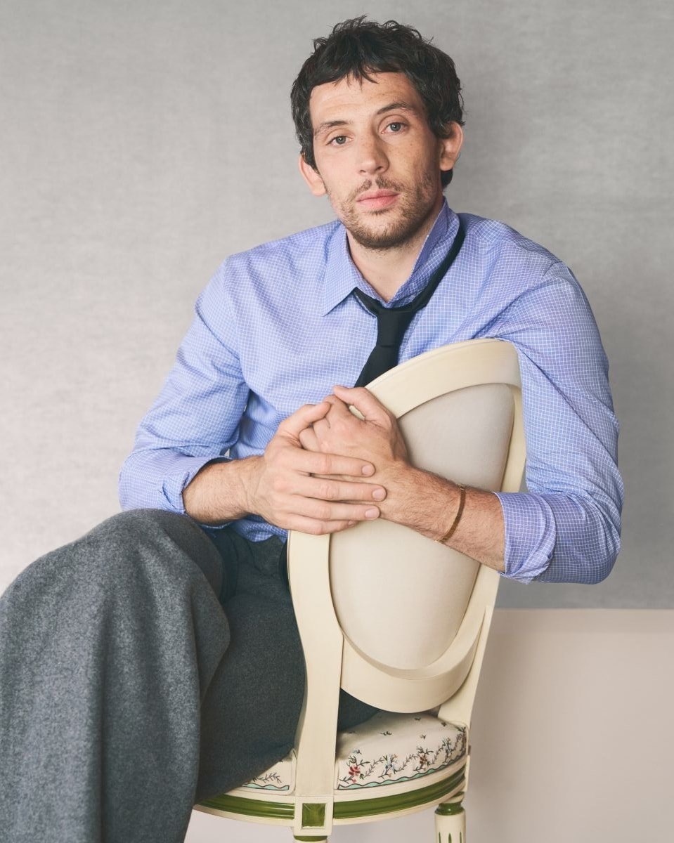 Josh O'Connor, men ambassador di Dior (ph George Eyres/courtesy Dior)