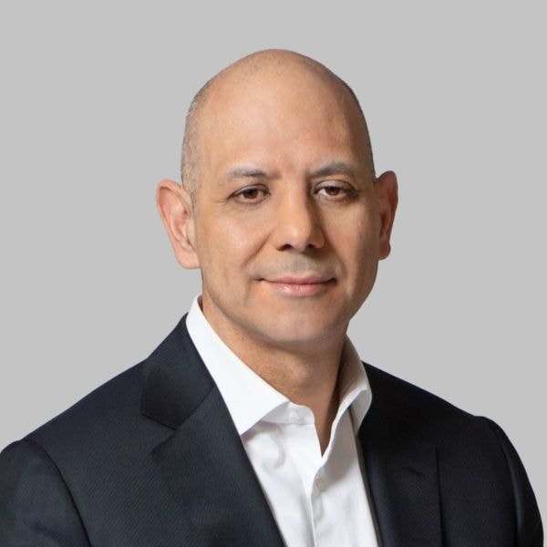 Onur Erzan sale alla presidenza di AllianceBernstein