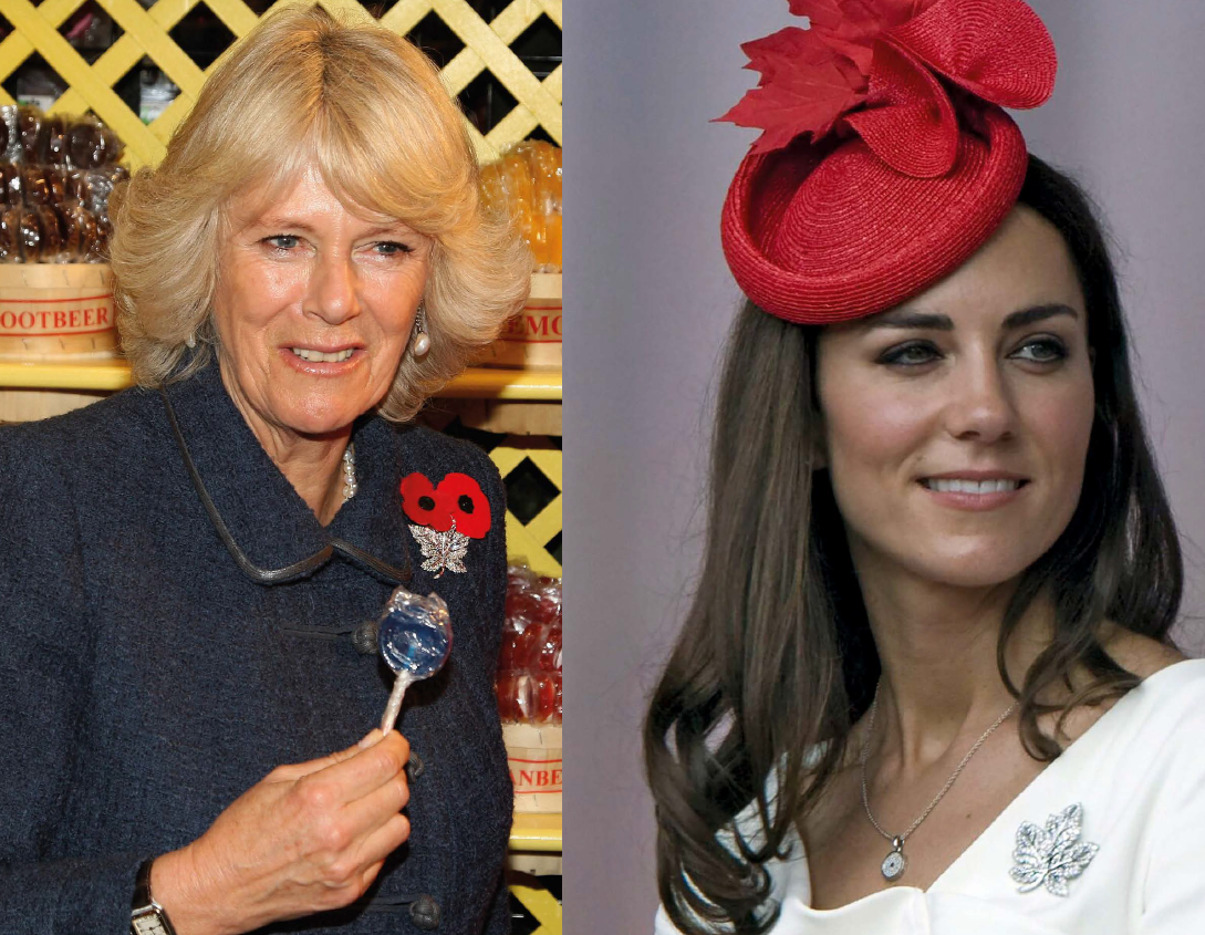 A sinistra la Regina Camilla e la Kate Principessa del Galles, indossano la famosa spilla a forma di foglia d’acero con diamanti, creata da Asprey.