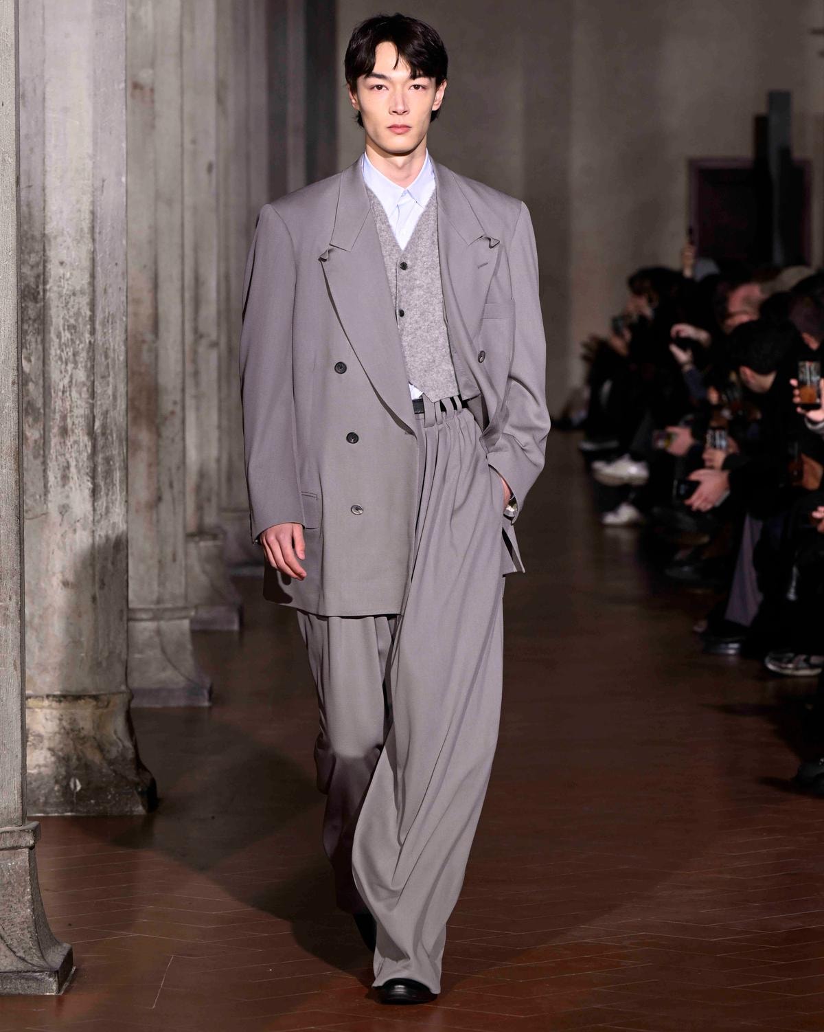 Un look Soshiotsuki fall-winter 2026/27 (foto Francesc Ten/MFF)