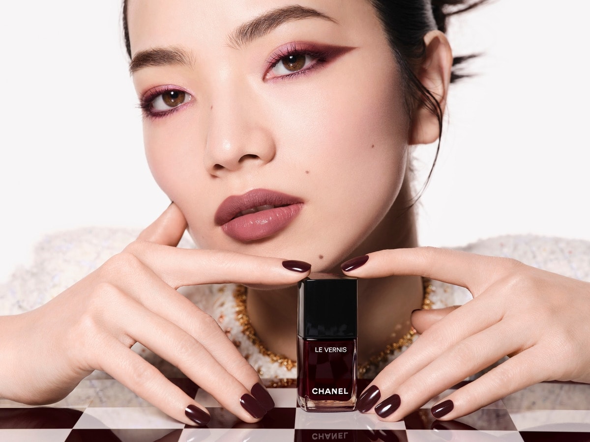 La collezione Rouge noir di Chanel (courtesy Chanel)
