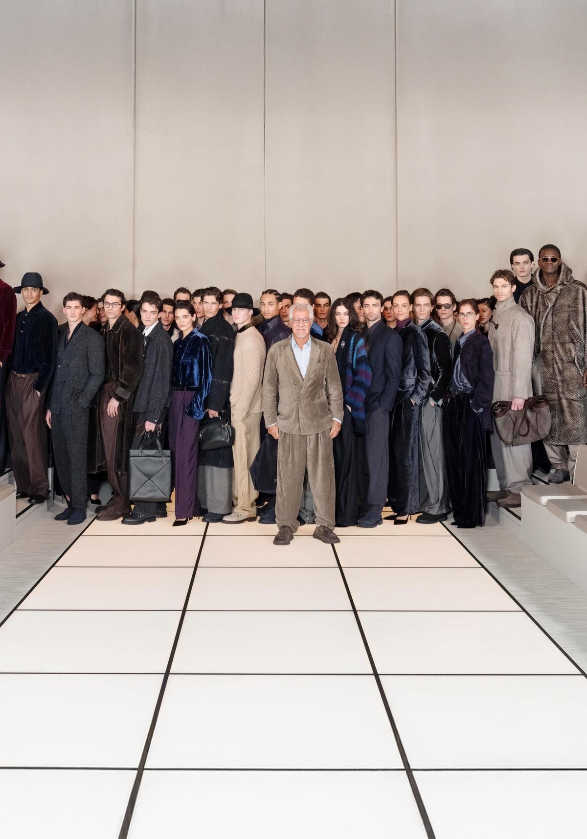 Il finale fall-winter 2026/27 Giorgio Armani (ph Francesc Ten/MFF)
