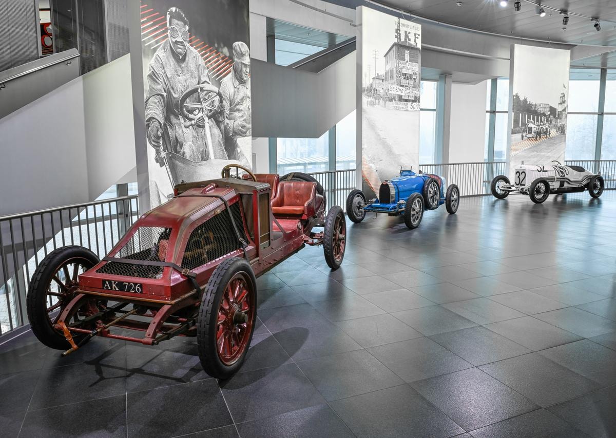 Audi verso la Formula 1 2026: a Ingolstadt la mostra che racconta un secolo di Gran Premi
