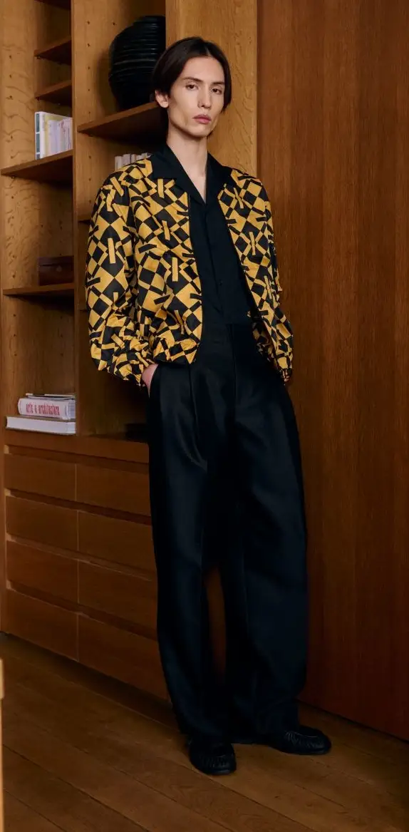 Un look Kenzo fall-winter 2026/27 (courtesy Kenzo)