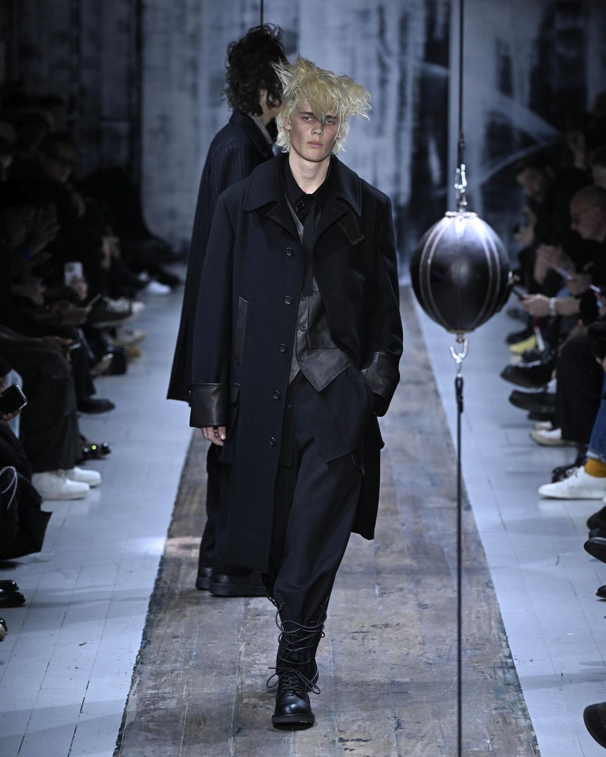 Tra i fighters di Yohji Yamamoto